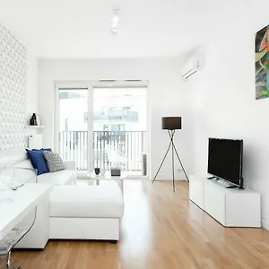 https://ad-apartment.warsawhotelspoland.com