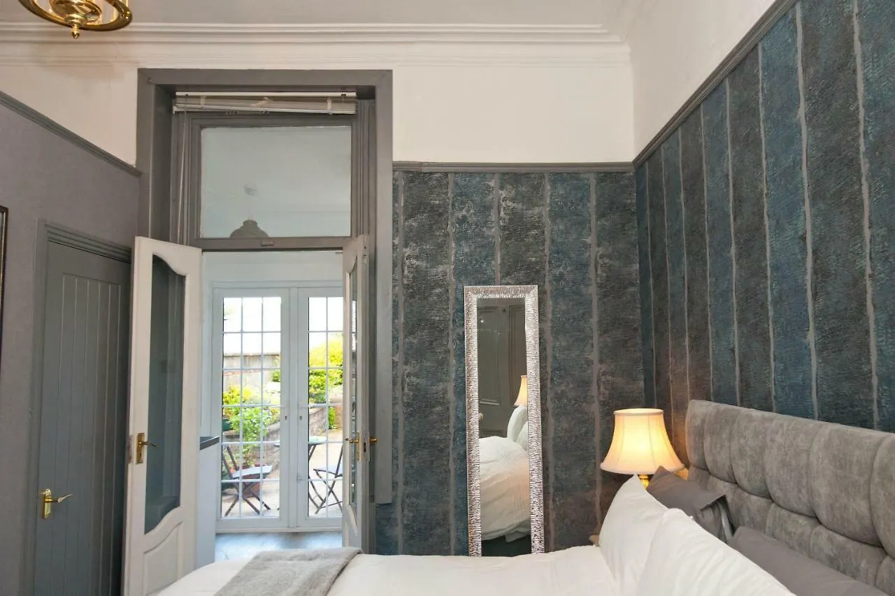 2 Minutes From Drumcondra Station Dublin 0*,  Ireland