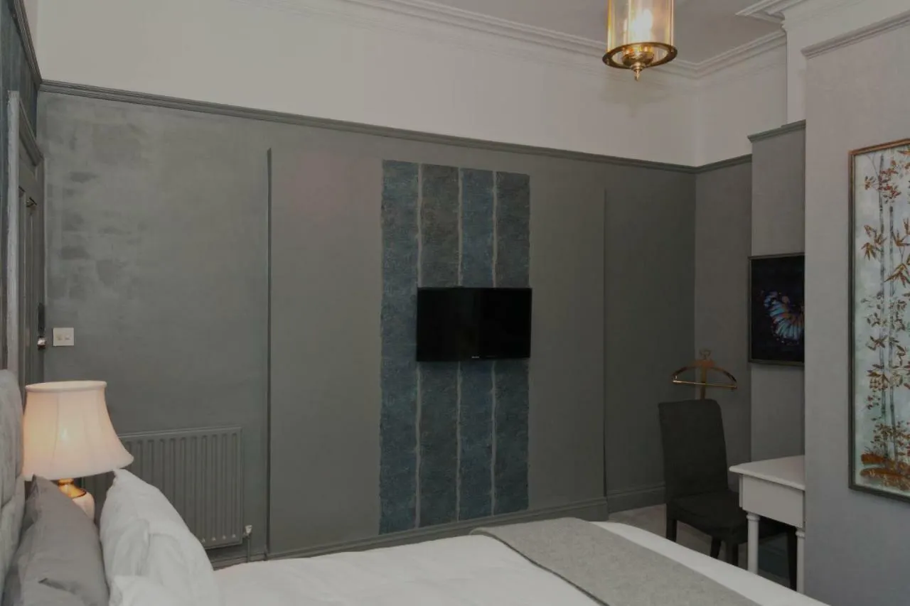 2 Minutes From Drumcondra Station Dublin